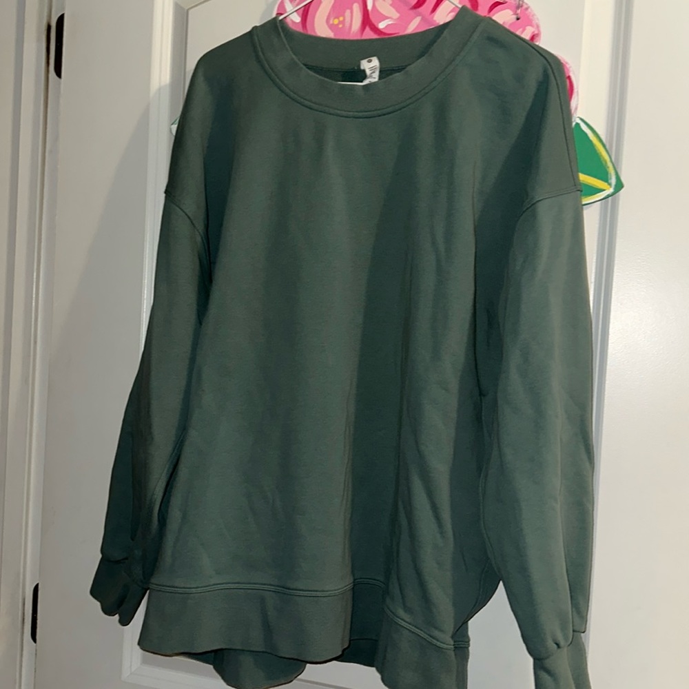 Lululemon perfectly oversized crew